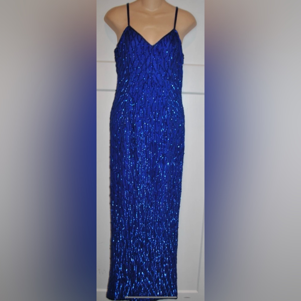 Laurence Kazar 100% Silk Sequin Beaded Strappy Long Dress Size Medium Nwt